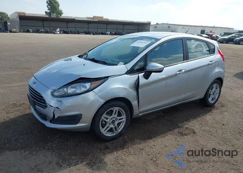 2018 Ford Fiesta Se z USA, uszkodzony, nr VIN 3FADP4EJXJM112735